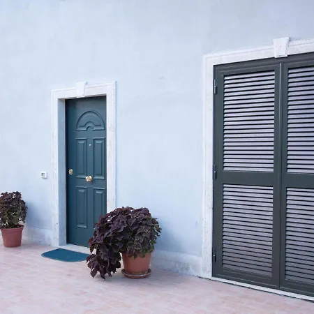 Silvia Apartman Marco Simone